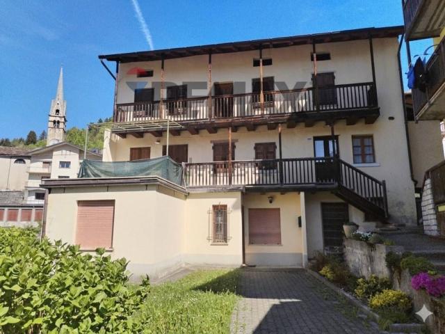 Villetta indipendente in vendita di 210 m² in Località Servo, 183