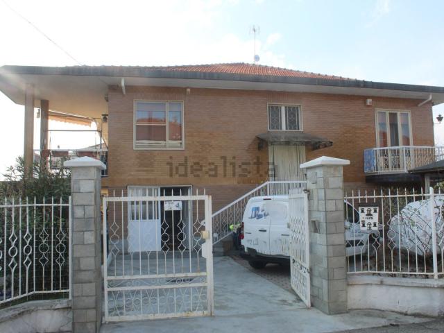Villetta indipendente in vendita di 210 m² in Strada San Francesco al Campo