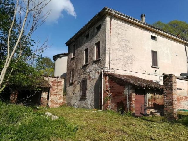 Villetta indipendente in vendita di 210 m² in Strada Viola Sacca, 49
