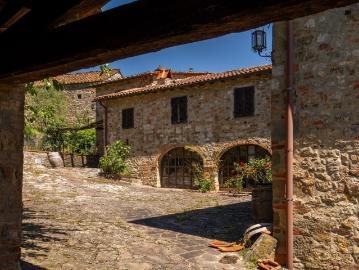 Villetta indipendente in vendita di 2113 m² in Località Casignano, 81