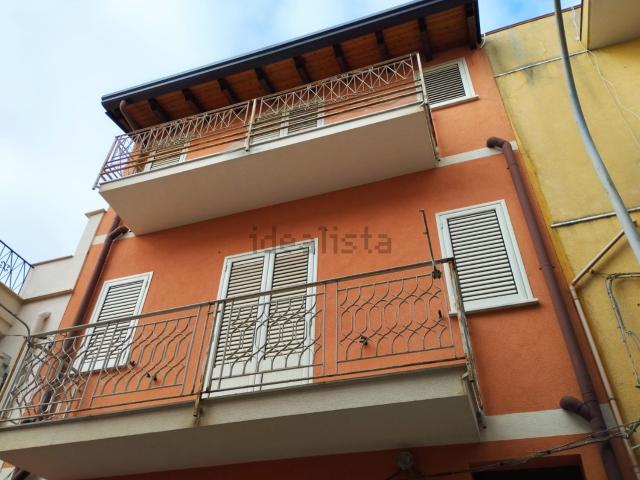 Villetta indipendente in vendita di 211 m² in Via Crimaudo, 34