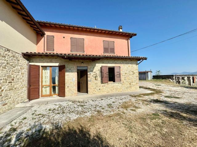 Villetta indipendente in vendita di 211 m² in Via Monte Pelato