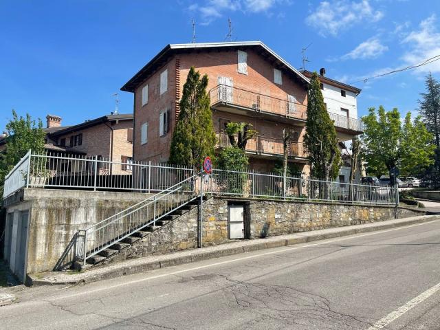 Villetta indipendente in vendita di 211 m² in Via Roma, 25
