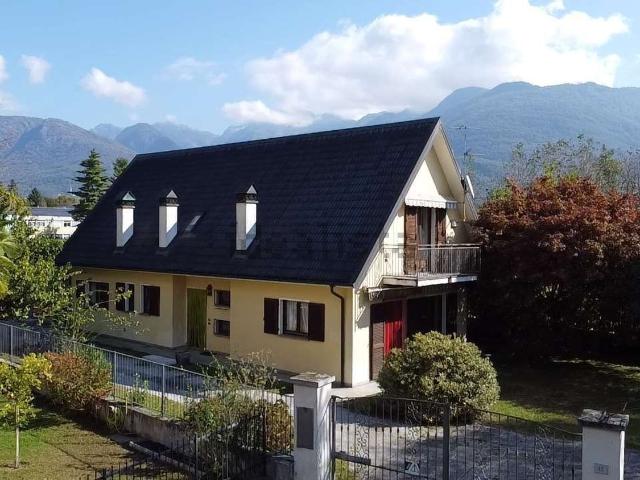 Villetta indipendente in vendita di 212 m² in Via Giuseppe Mazzini, 15