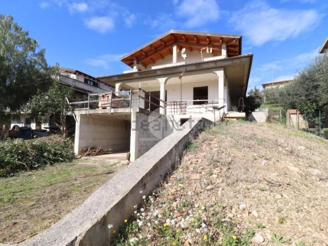 Villetta indipendente in vendita di 212 m² in Via Fossacesia, 2