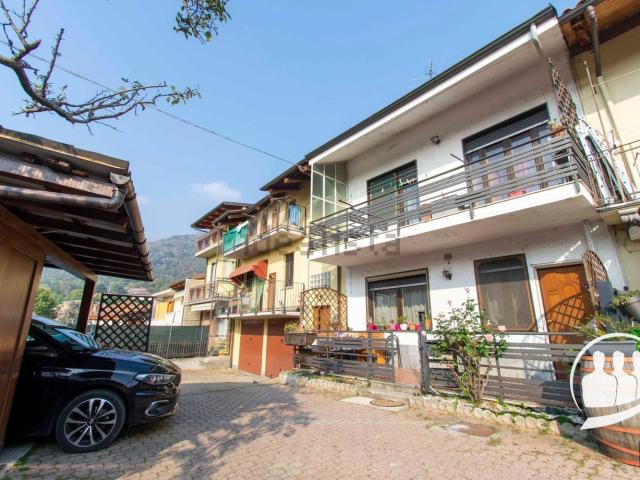 Villetta indipendente in vendita di 212 m² in Via IV Novembre, 13