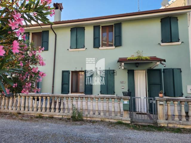 Villetta indipendente in vendita di 212 m² in Via Mazzini