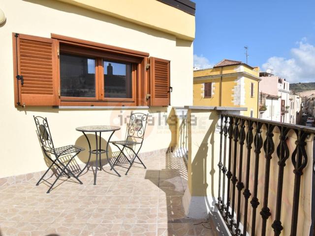 Villetta indipendente in vendita di 212 m² in Via Umberto, 60