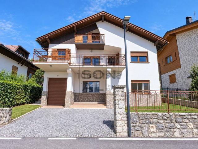Villetta indipendente in vendita di 213 m²
