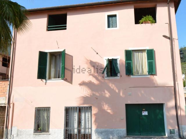 Villetta indipendente in vendita di 213 m² in Via Cavour, 1