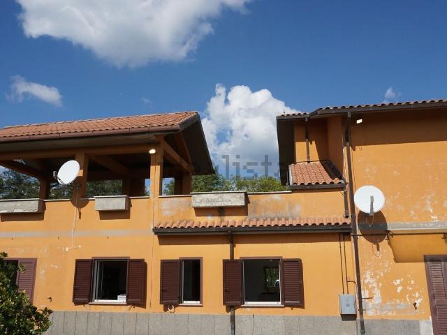 Villetta indipendente in vendita di 213 m² in Località Castello, 5