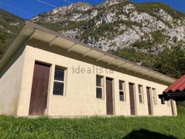 Villetta indipendente in vendita di 213 m² in Località Gardona, 34