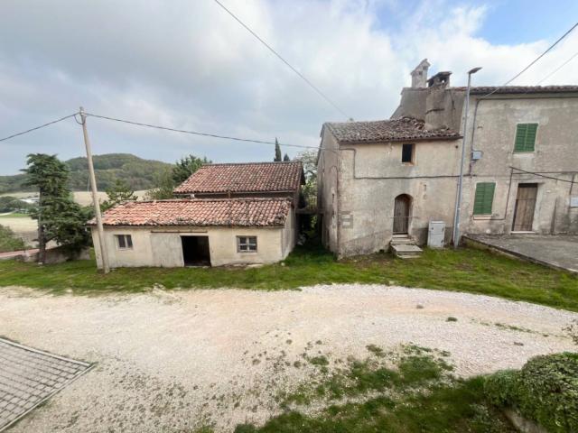 Villetta indipendente in vendita di 213 m² in Strada Senza Nome, 1