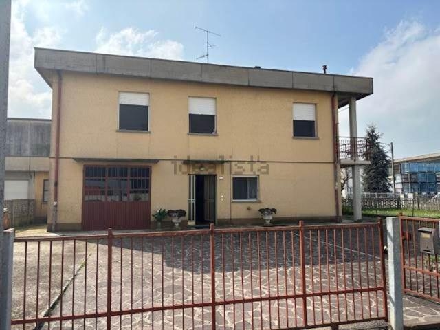 Villetta indipendente in vendita di 215 m²