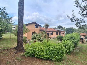 Villetta indipendente in vendita di 215 m² in Via Arciano, 37