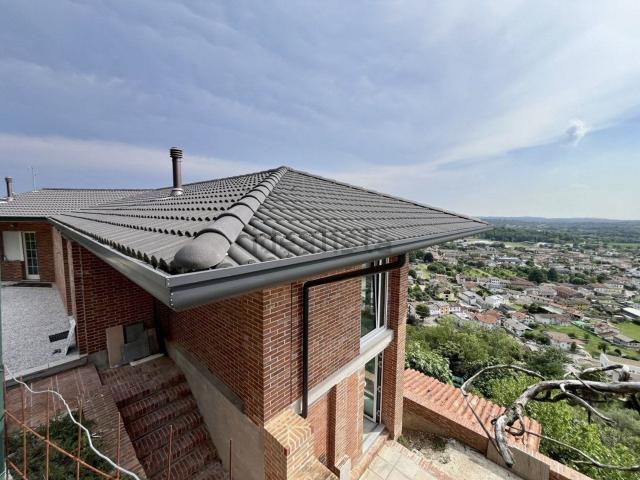 Villetta indipendente in vendita di 215 m² in Via del Castello, 1