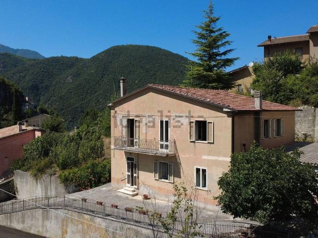 Villetta indipendente in vendita di 215 m² in Via del Carabiniere