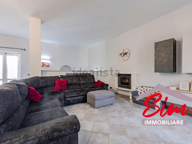 Villetta indipendente in vendita di 215 m² in Via Michelangelo Leonardi
