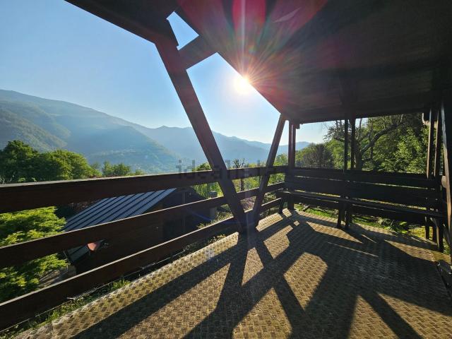 Villetta indipendente in vendita di 215 m² in Via Pagliaro