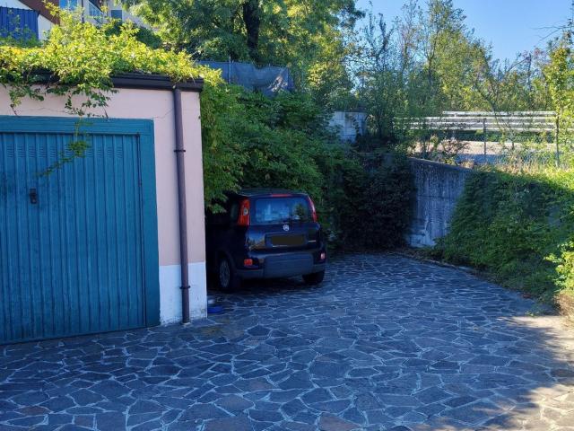 Villetta indipendente in vendita di 215 m² in Via Roma
