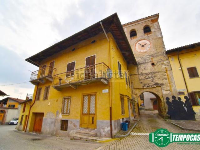 Villetta indipendente in vendita di 215 m² in Via Vassallo Demilsie