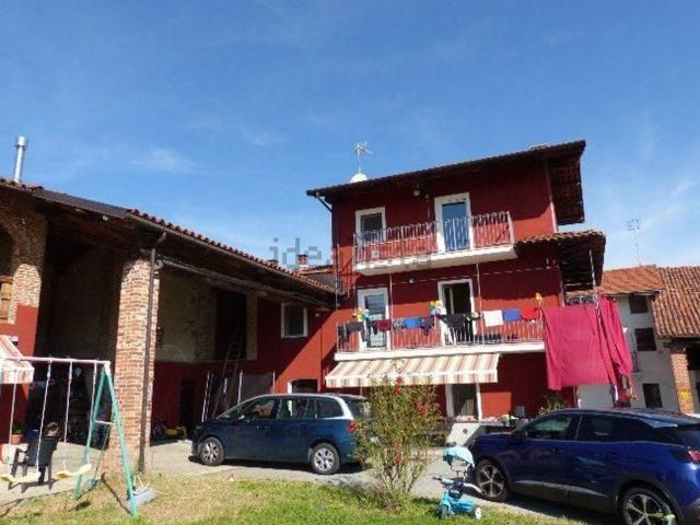 Villetta indipendente in vendita di 215 m² in Via Vecchia di Pianfei, 57