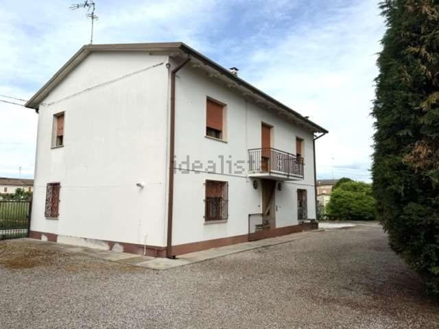 Villetta indipendente in vendita di 215 m² in Via Falzoni, 35