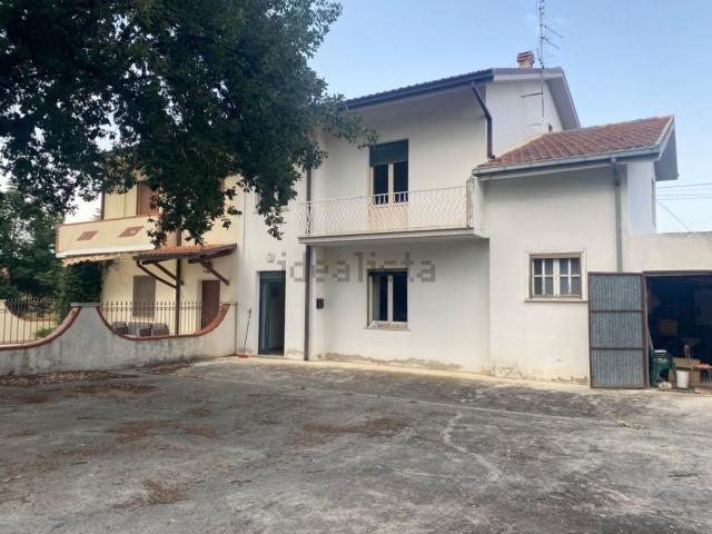 Villetta indipendente in vendita di 215 m² in Contrada Piano Carpineto, 21