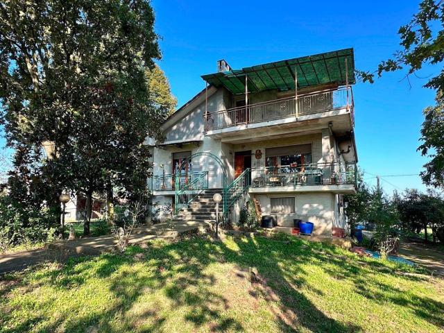 Villetta indipendente in vendita di 215 m² in Strada Provinciale 661, 252