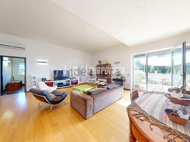 Villetta indipendente in vendita di 216 m²