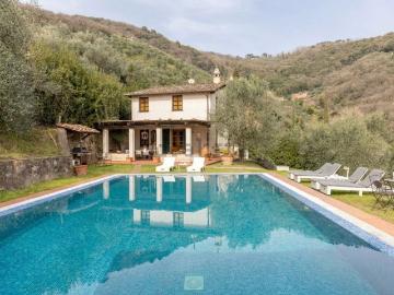 Via del Seminario Lucca, Monte San Quirico Vallebuia, Lucca Toscana, Toscana