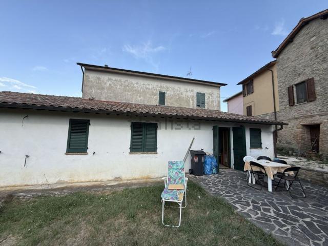 Villetta indipendente in vendita di 216 m² in Via Palombaiola