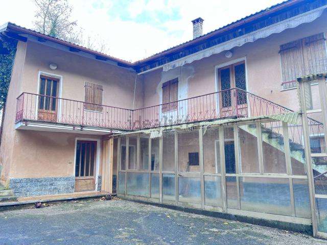 Villetta indipendente in vendita di 217 m² in Via Carestia, 22