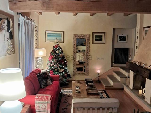 Villetta indipendente in vendita di 217 m² in Via Musigliano