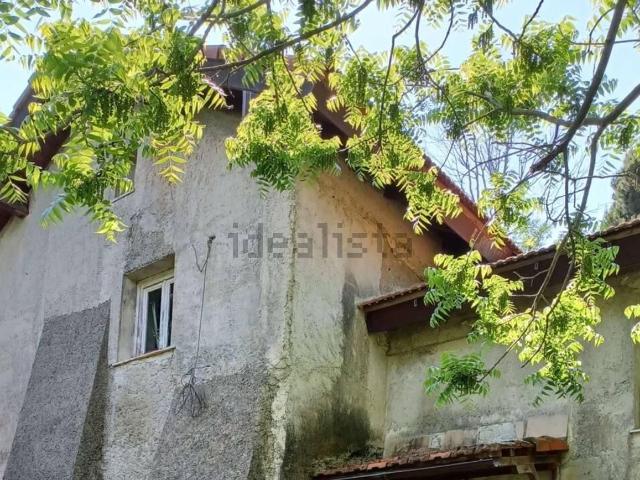 Villetta indipendente in vendita di 217 m² in Via Stazione, 16