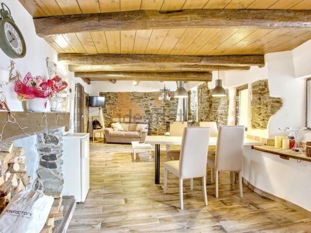 Villetta indipendente in vendita di 218 m²