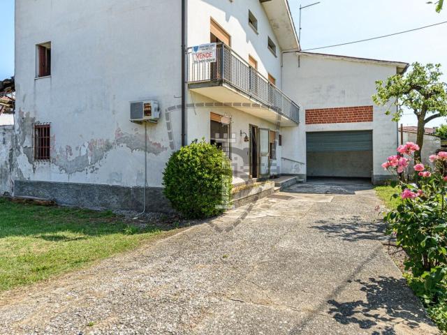 Villetta indipendente in vendita di 218 m² in Via Giuseppe Mazzini, 16