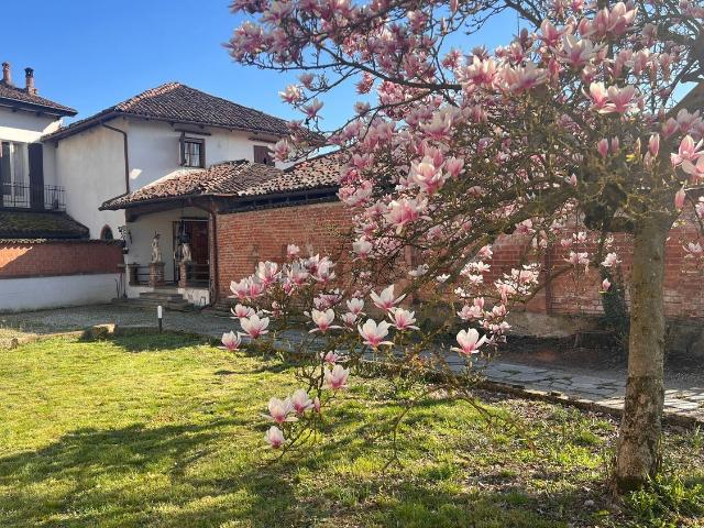 Villetta indipendente in vendita di 218 m² in Via Giuseppe Trombetta, 147