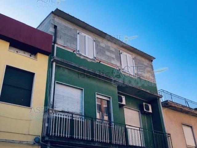 Villetta indipendente in vendita di 218 m² in Via Firenze, 55
