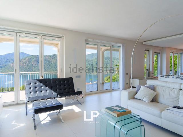 Villetta indipendente in vendita di 218 m² in Via Pianzera, 17