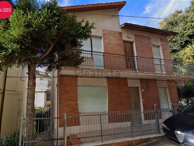 Villetta indipendente in vendita di 219 m² in Via Tirso, 22