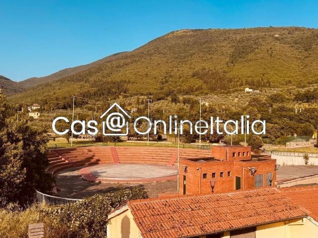 Villetta indipendente in vendita di 220000 m² in Via Giuseppe Giusti