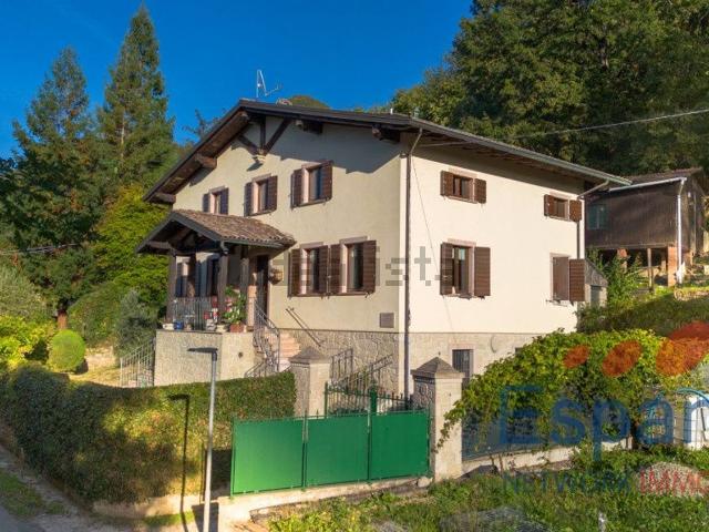 Villetta indipendente in vendita di 220 m²