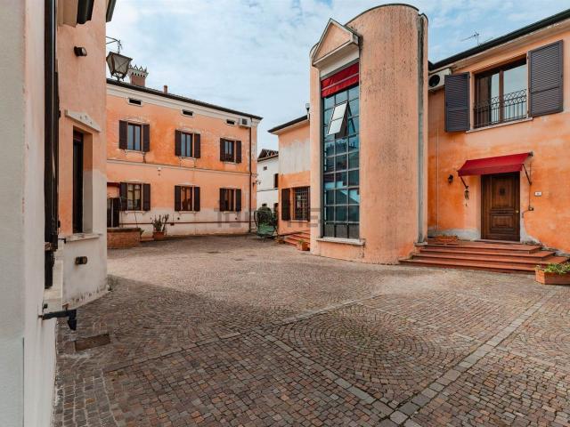 Villetta bifamiliare in vendita di 220 m²