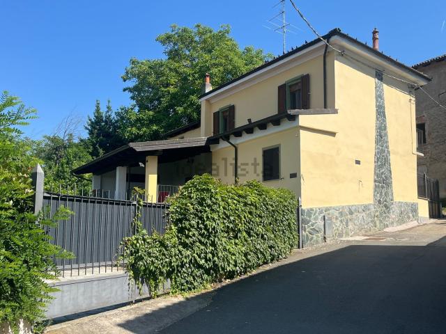 Villetta indipendente in vendita di 220 m²