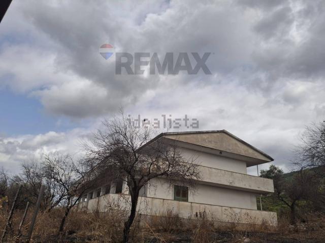 Villetta indipendente in vendita di 220 m²