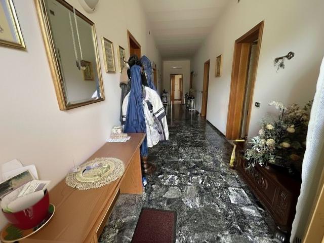 Villetta indipendente in vendita di 220 m²