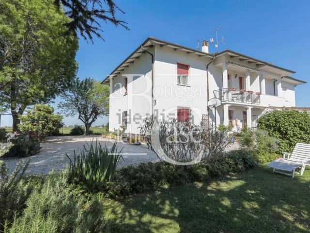 Villetta indipendente in vendita di 220 m²