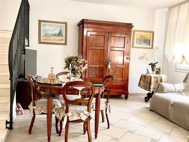 Villetta indipendente in vendita di 220 m²