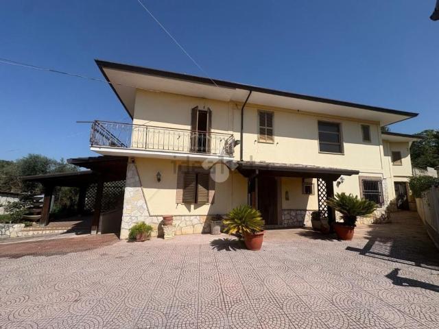 Villetta indipendente in vendita di 220 m²